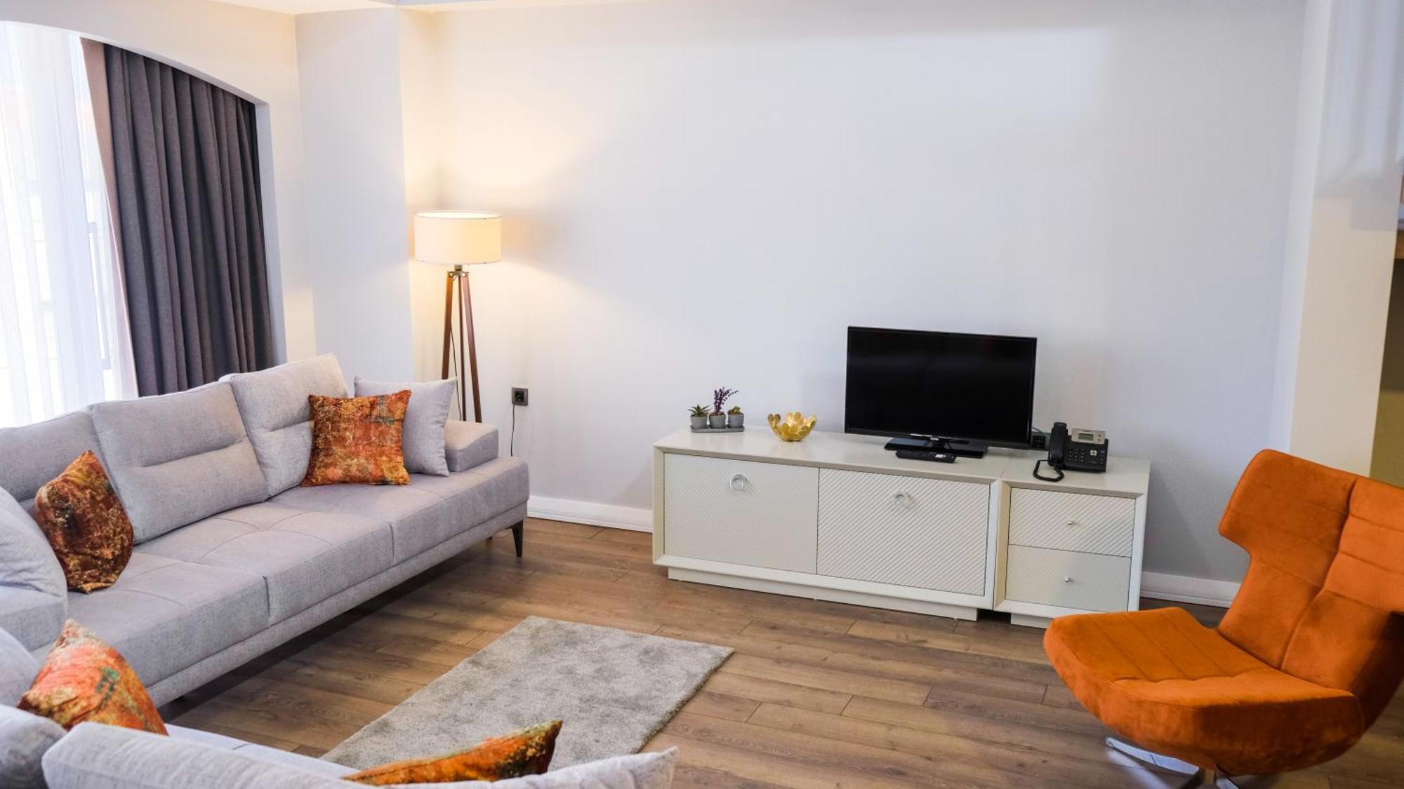 Myway Deluxe Alsancak Otel 4*