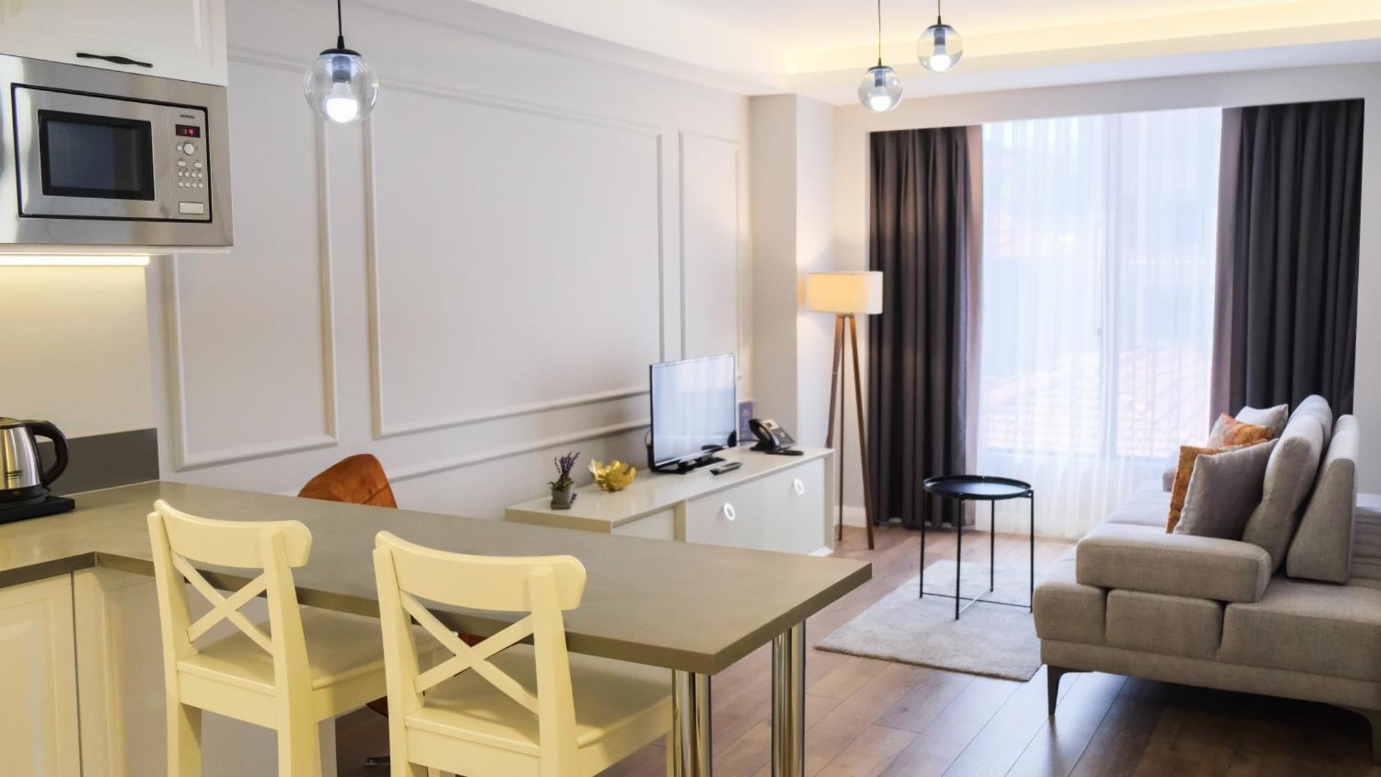 Myway Deluxe Alsancak 4*